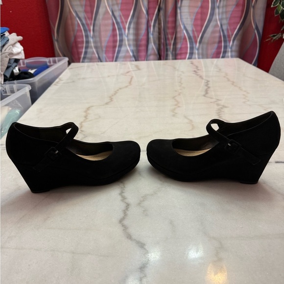 Y-Not? Black Mary Jane Wedge Shoes - Picture 4 of 10